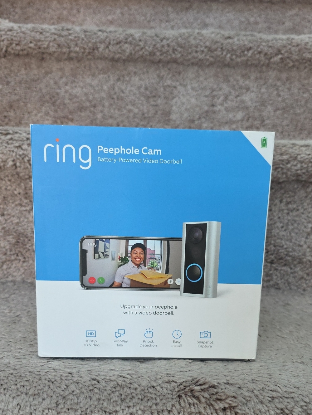 NWT Ring Peephole Cam in Blue and White Packaging